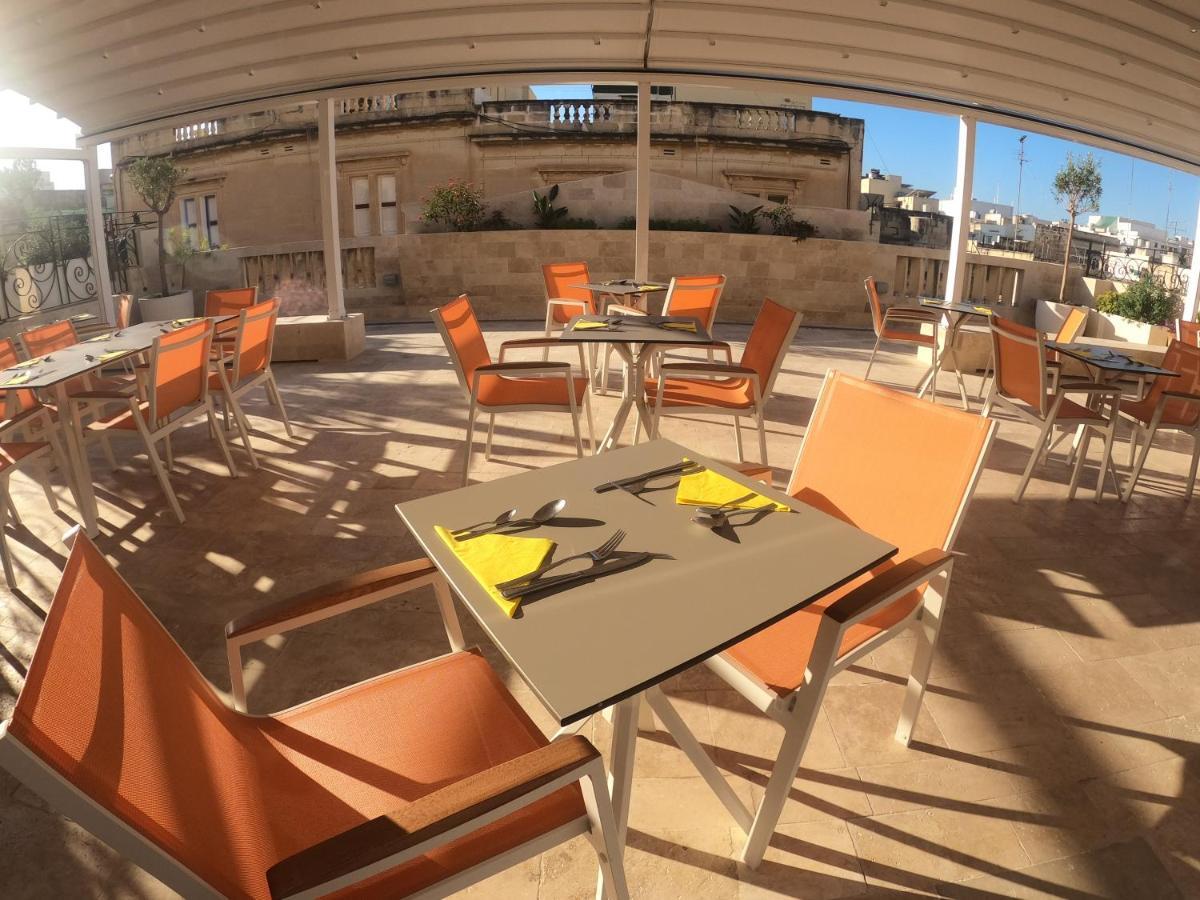 The Maltese Sun Hotel Sliema Buitenkant foto