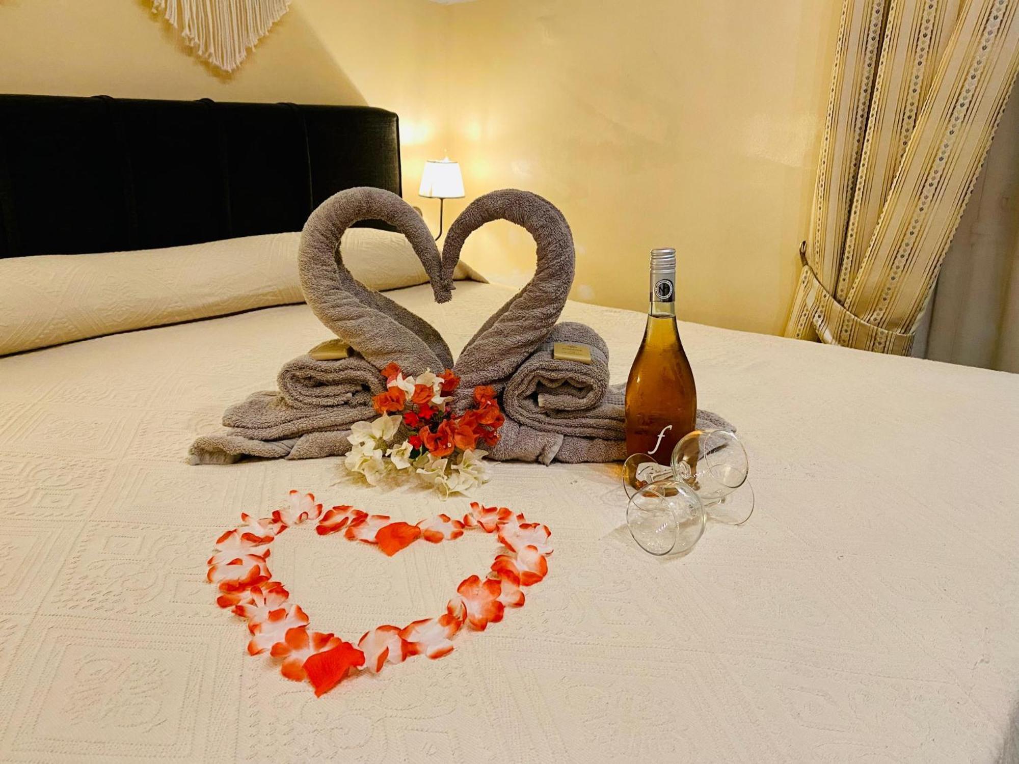 The Maltese Sun Hotel Sliema Buitenkant foto