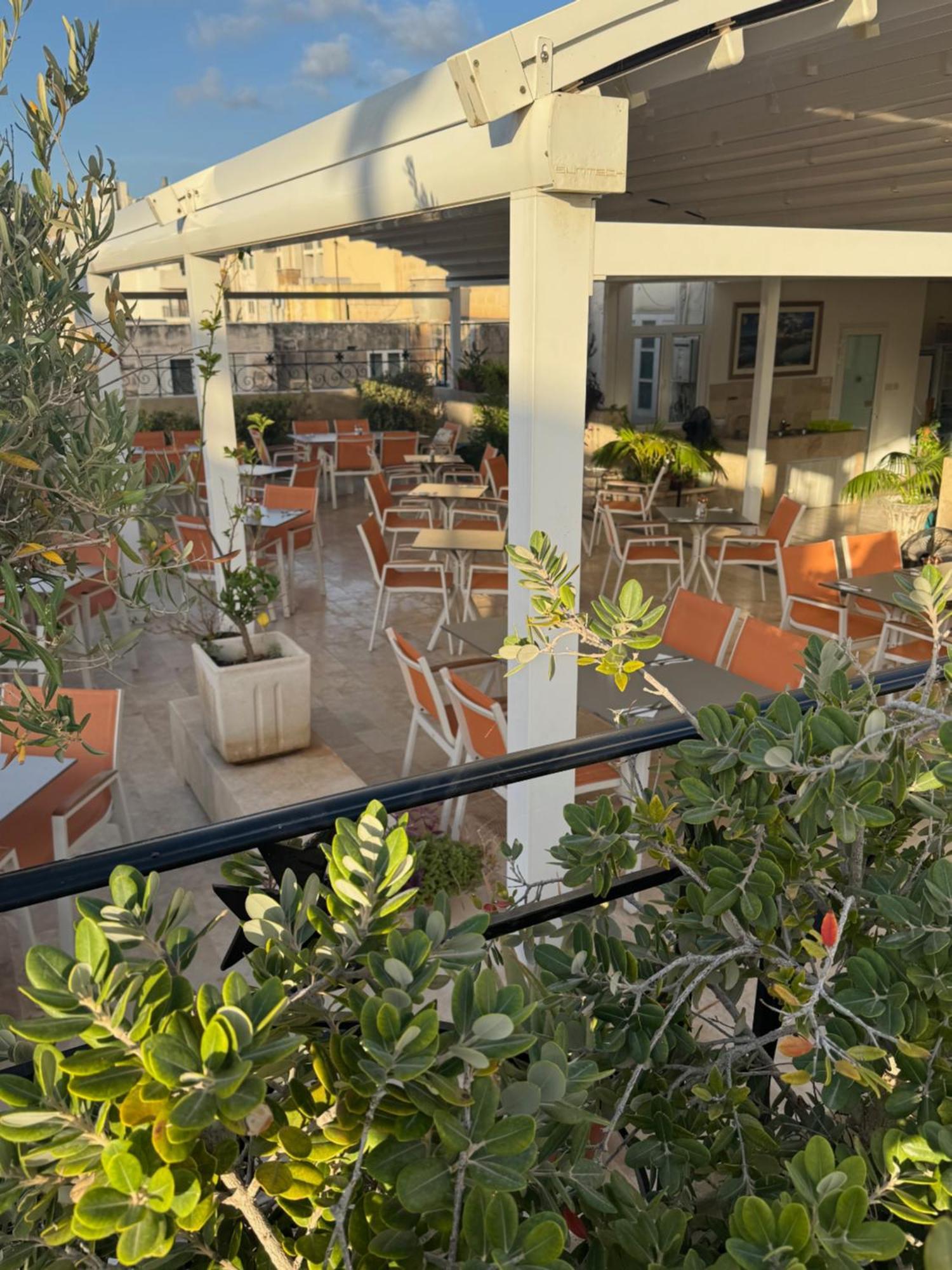 The Maltese Sun Hotel Sliema Buitenkant foto