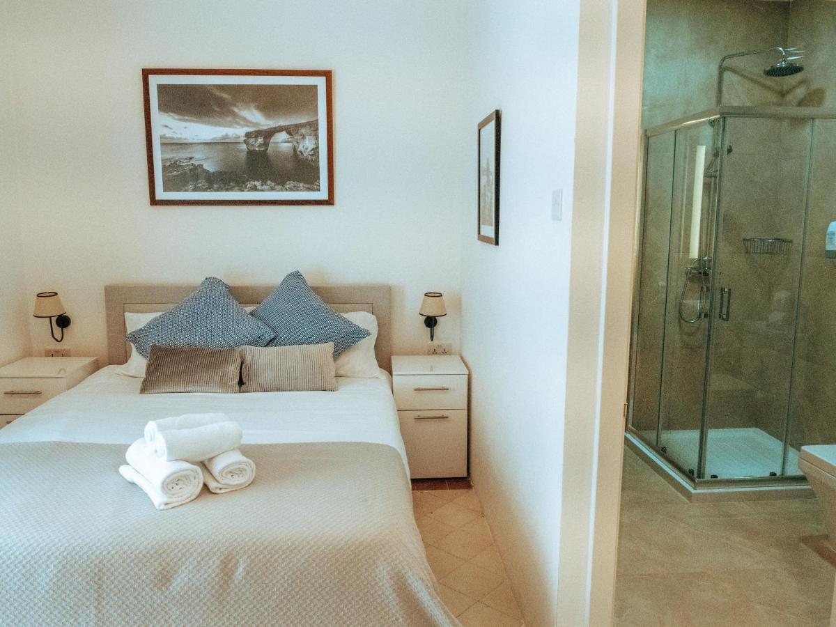 The Maltese Sun Hotel Sliema Buitenkant foto